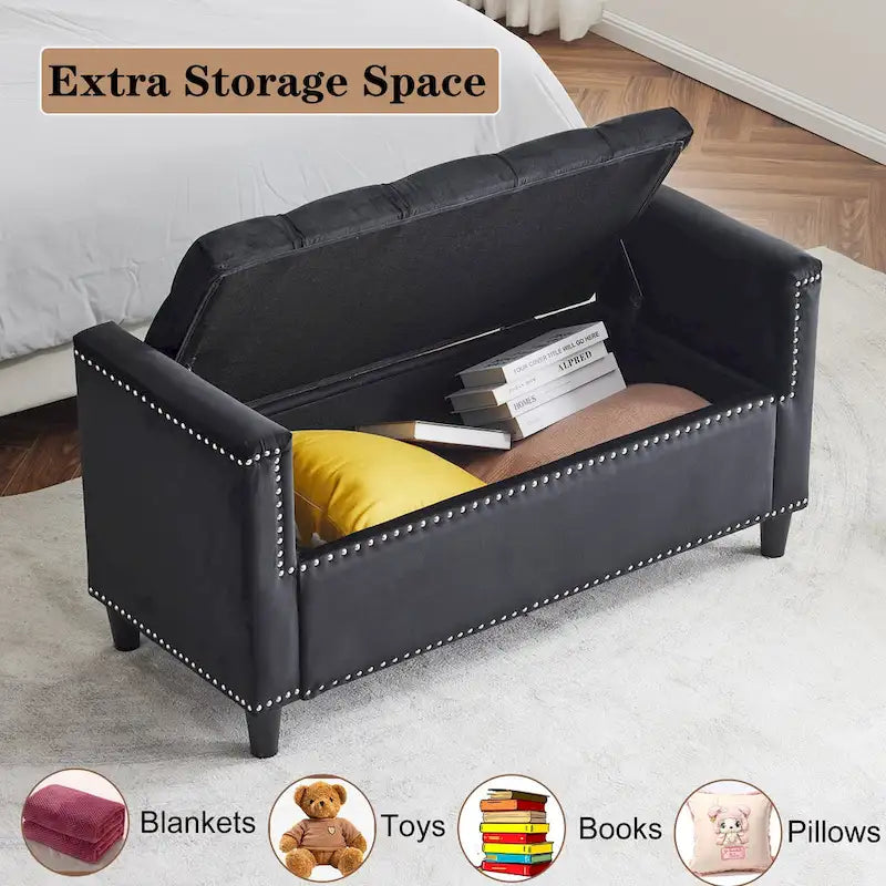 Banc de rangement capitonné en velours avec accoudoirs et garniture cloutée – Blanc crème / Noir / Gris, 3 places