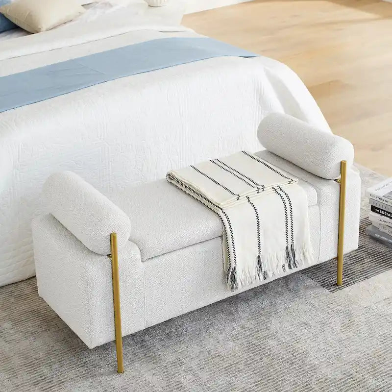 Banc de rangement en lin blanc/beige avec accoudoirs cylindriques et pieds dorés – 1 place